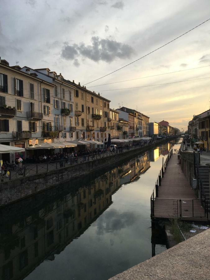 Charming Apartment On The Darsena Navigli - Pulizia Eccezionale Milão Exterior foto